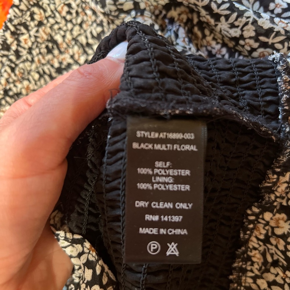 ASTR shirt medium - Picture 4 of 4